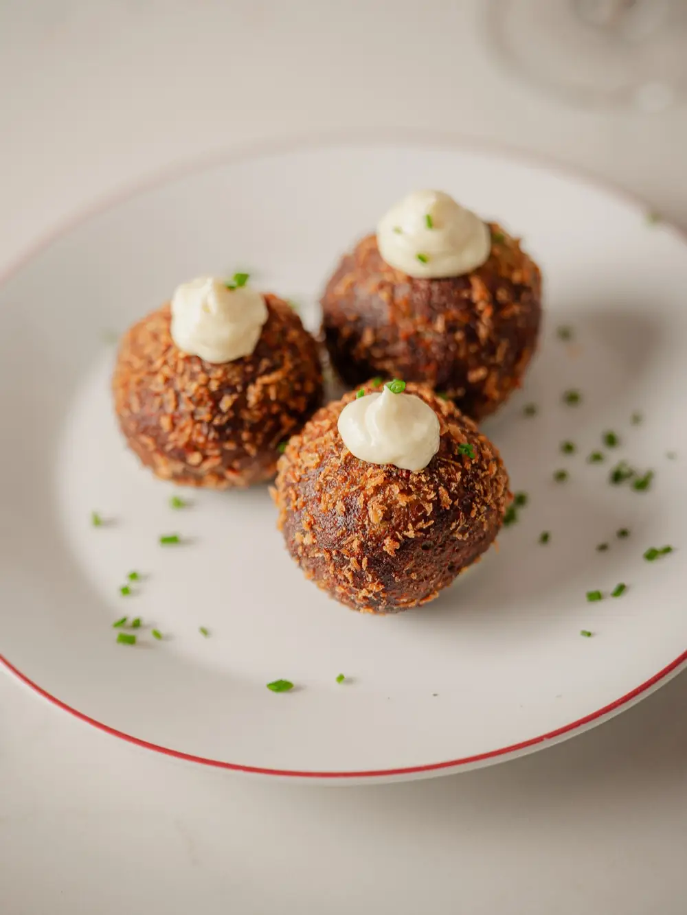 Three croquetas del día with alioli