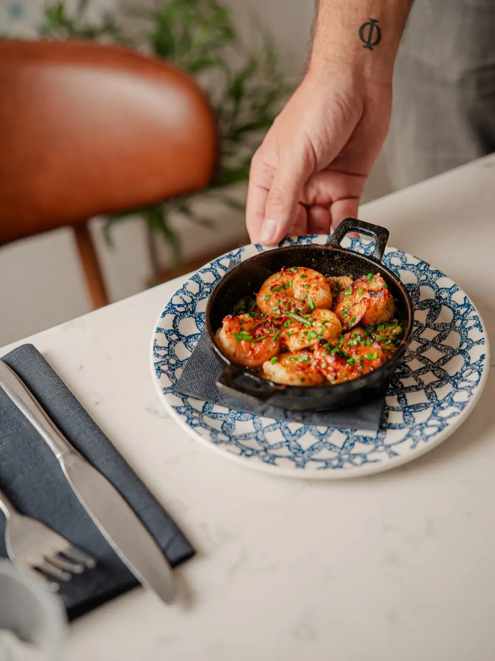 King prawns in garlic, white wine and chilli, in a cazuela